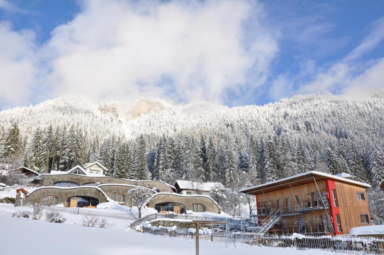 Erdhaeuser Und Apartments Mit Seeblick Und Alleinlage Weissensee Dış mekan fotoğraf