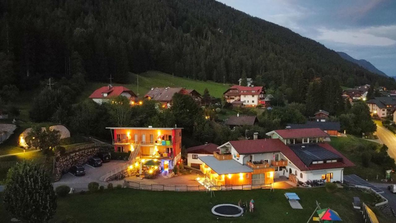 Erdhaeuser Und Apartments Mit Seeblick Und Alleinlage Weissensee Dış mekan fotoğraf